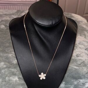 Elegant rose Gold Flower Pendant Necklace